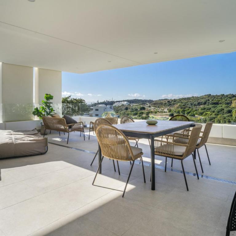 Nuevo apartamento de diseño con sol todo el dia - Apartamento con vistas a la piscina - 1