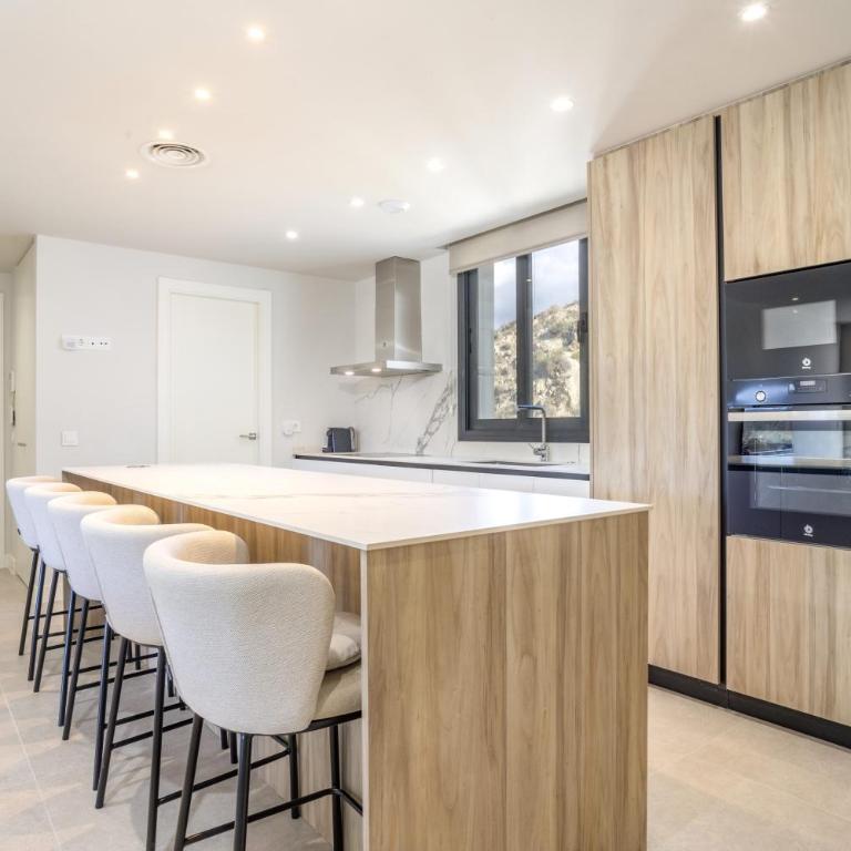 Nuevo apartamento de diseño con sol todo el dia - Apartamento con vistas a la piscina - 13