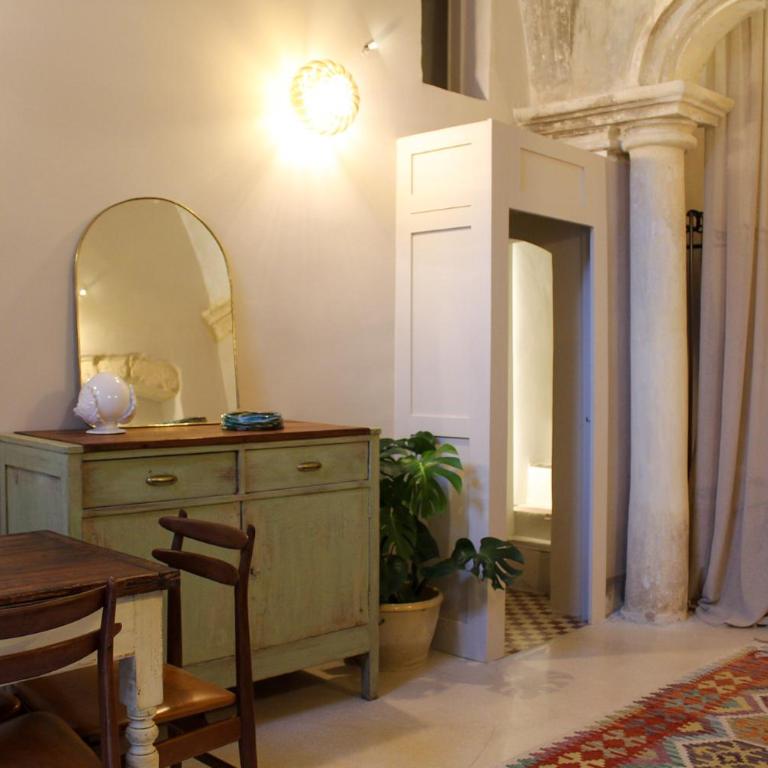 Casa Cesira - Authentic Historic Home with Professional Kitchen in the Heart of Nardò - Marea Stays Collection - One-Bedroom House - 16