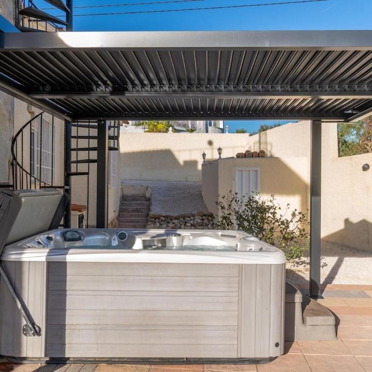 Villa 200m from the beach, jacuzzi, swimming pool, BBQ - Villa con piscina privada - 22