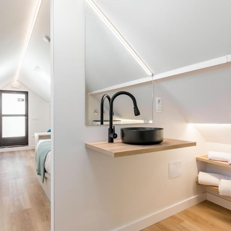 Square Rooms by Charming, cerca del aeropuerto y con un pequeño gimnasio - Habitación Doble - 4
