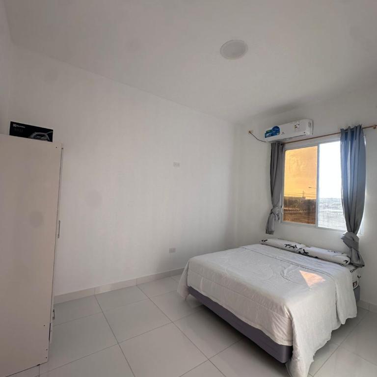 Departamentos super cómodos en el corazón de Salinas - Two-Bedroom Apartment - 25