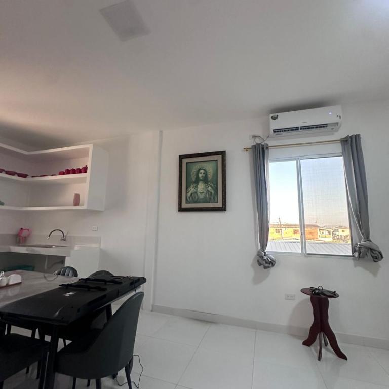Departamentos super cómodos en el corazón de Salinas - Two-Bedroom Apartment - 38