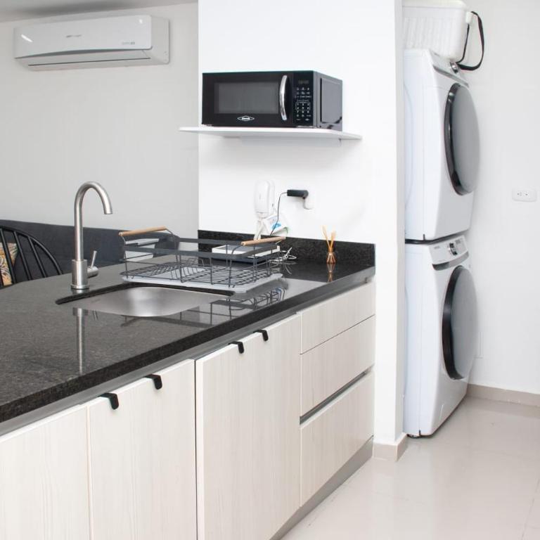 Hermoso Apartamento con Piscina 1 Habitacion CMC66 - One-Bedroom Apartment - 17