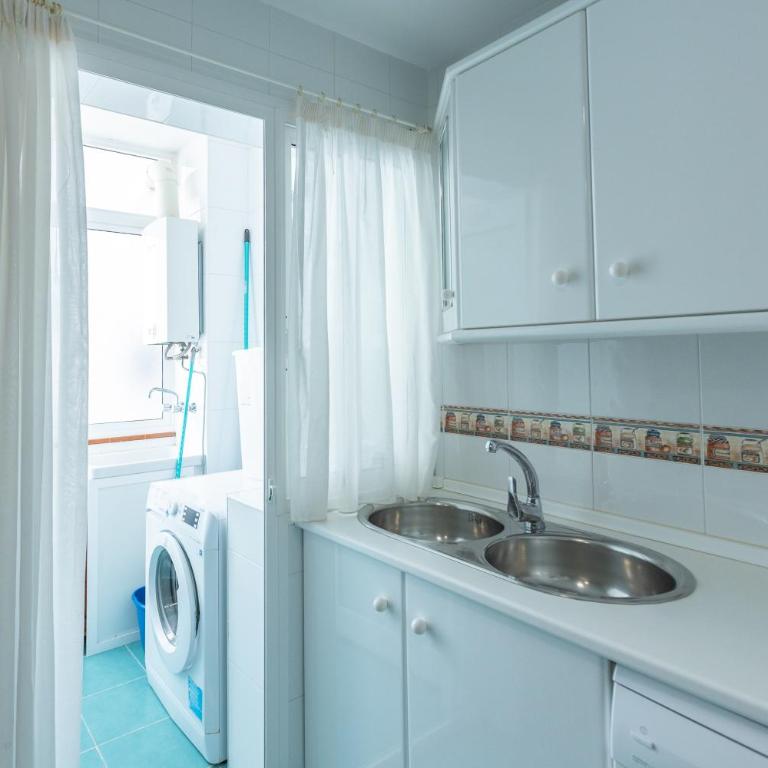 Apartamentos Miguel Angel - Apartamento de 2 dormitorios (2-4 adultos) - 14