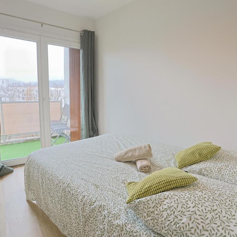 Séjour lumineux T3 moderne, balcon & ascenseur - Apartamento de 2 dormitorios - 3