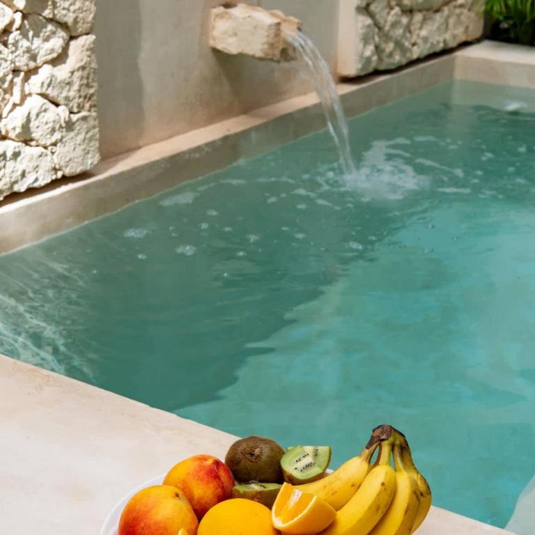 Bohemian 2BR Boutique Condo in Trendy La Veleta - Apartamento de 2 dormitorios con piscina privada - 34