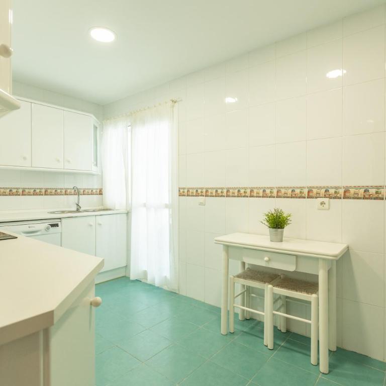 Apartamentos Miguel Angel - Apartamento de 4 dormitorios (4-7 adultos) - 8