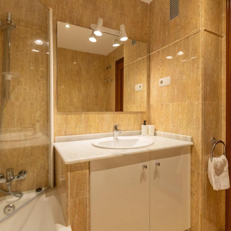 Apartamentos Miguel Angel - Apartamento de 4 dormitorios (4-7 adultos) - 33