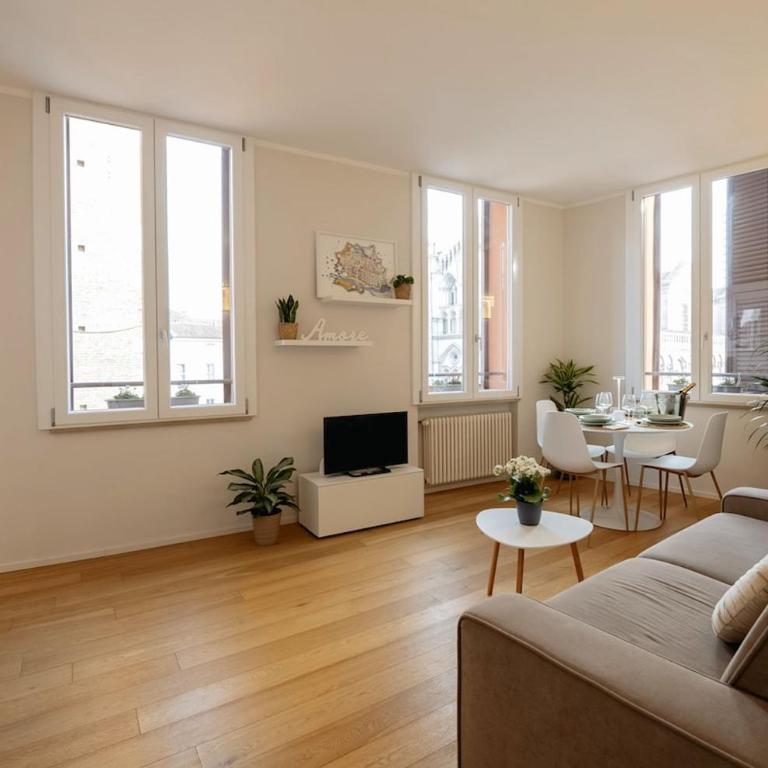PrimeLoft Cathedral-Panoramic Suite - One-Bedroom Apartment - 5