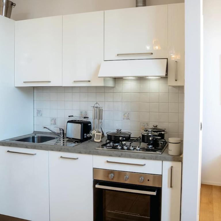 PrimeLoft Cathedral-Panoramic Suite - One-Bedroom Apartment - 20