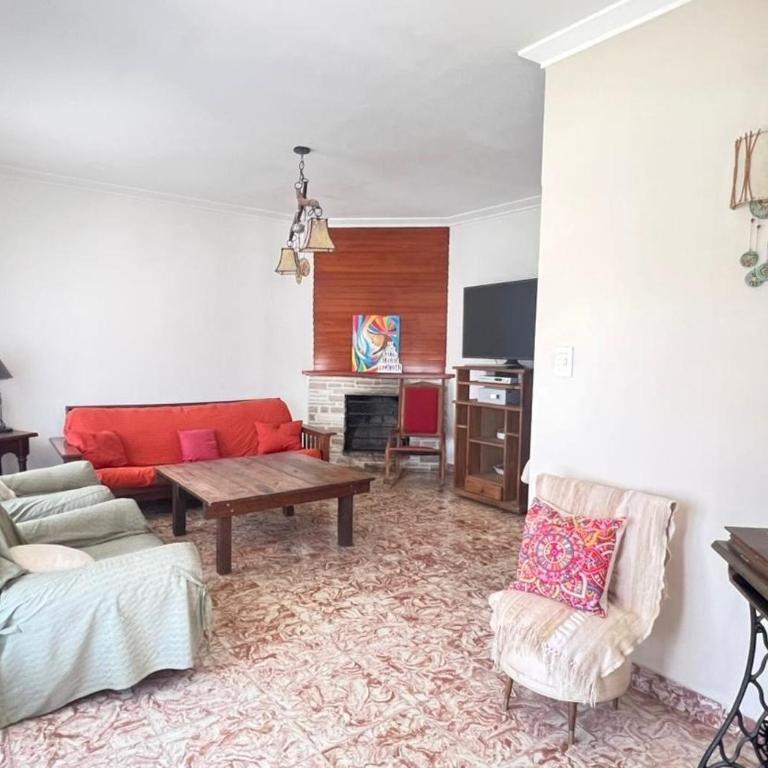 Alquiler Chalet Familiar Temporada Verano - Three-Bedroom House - 2