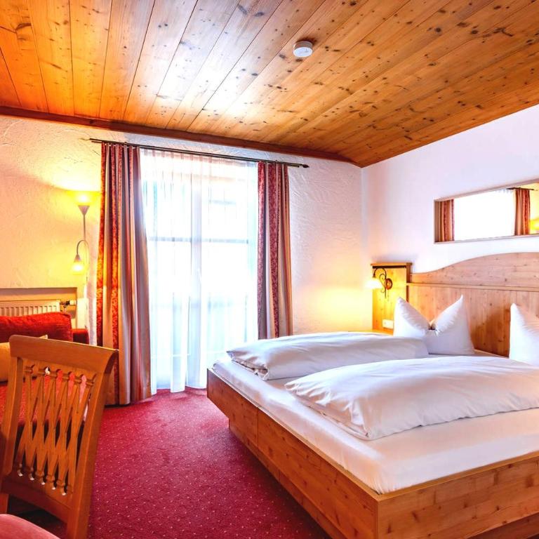 Das Maximilian - Feines Landhotel am Schliersee - Doppelzimmer mit Bergblick - 2