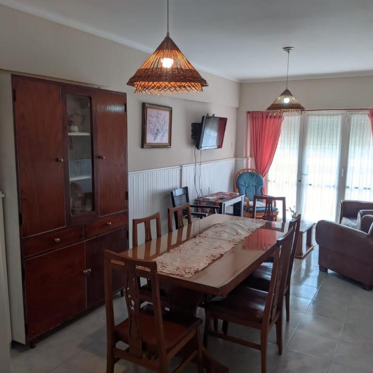 Departamento centrico monte hermoso - Apartamento de 2 dormitorios - 1