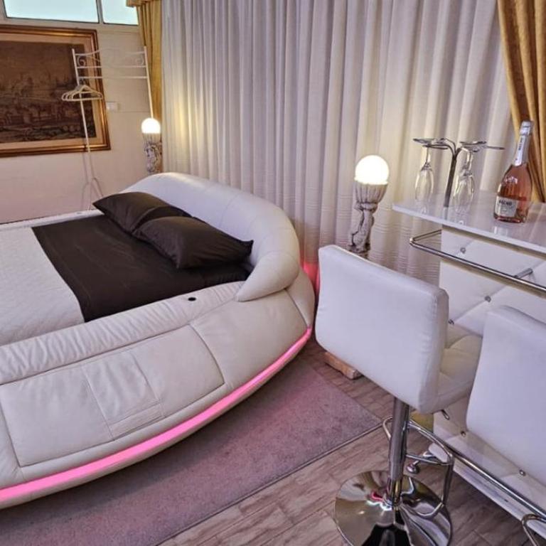 Love Suite vasca idromassaggio - One-Bedroom Apartment - 7