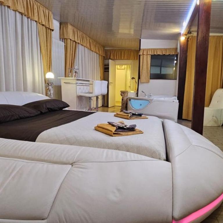 Love Suite vasca idromassaggio - One-Bedroom Apartment - 10