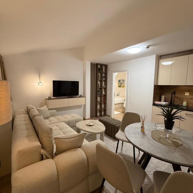 Apartments Konaci Centar - Two-Bedroom Deluxe Apartment - 13