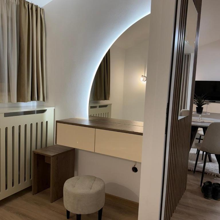 Apartments Konaci Centar - Two-Bedroom Deluxe Apartment - 11