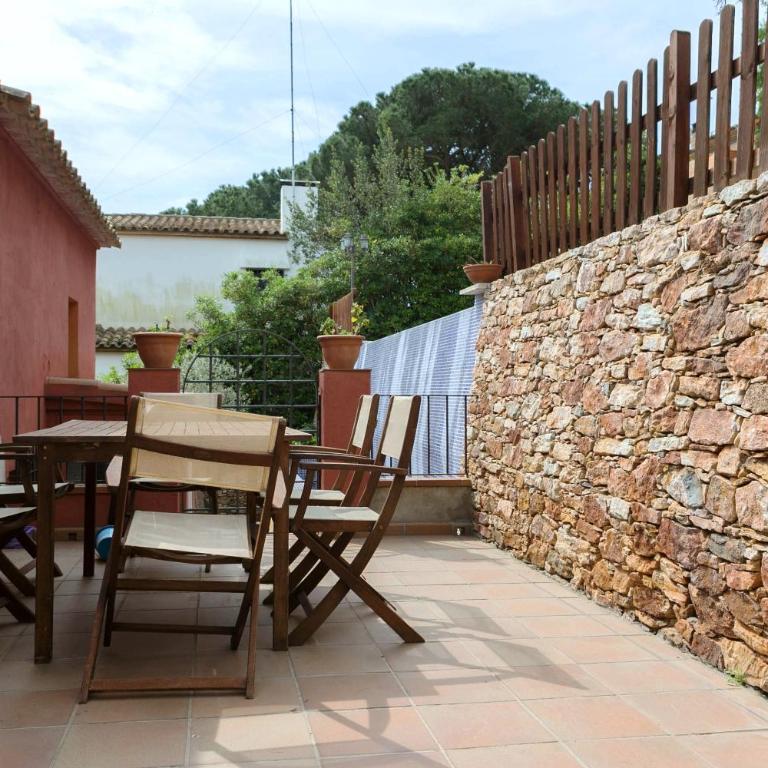 Villa close to the center w pool garden H30 - Three-Bedroom Chalet - 11