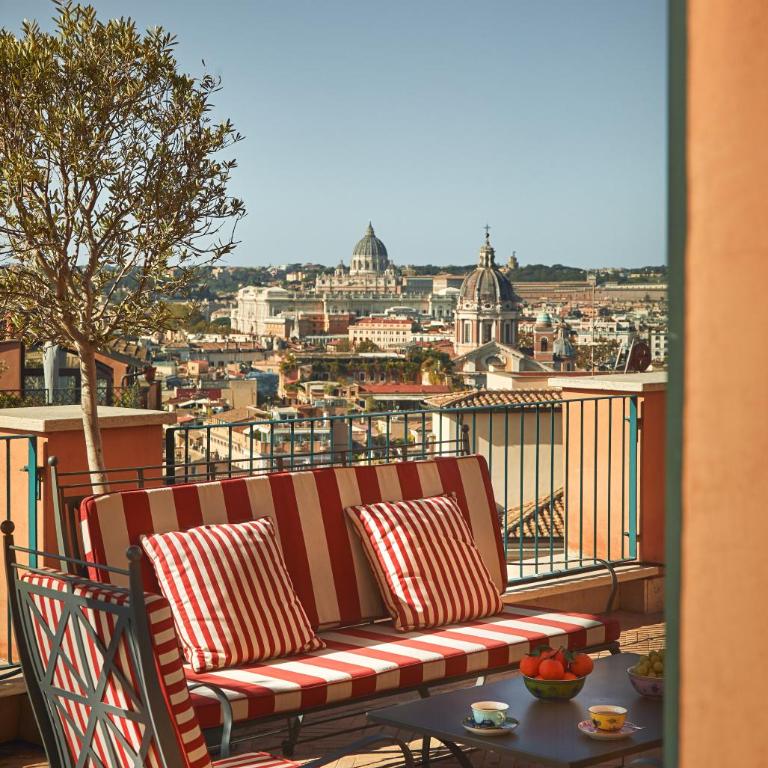 Rocco Forte Hotel De La Ville - Suite Superior - 8
