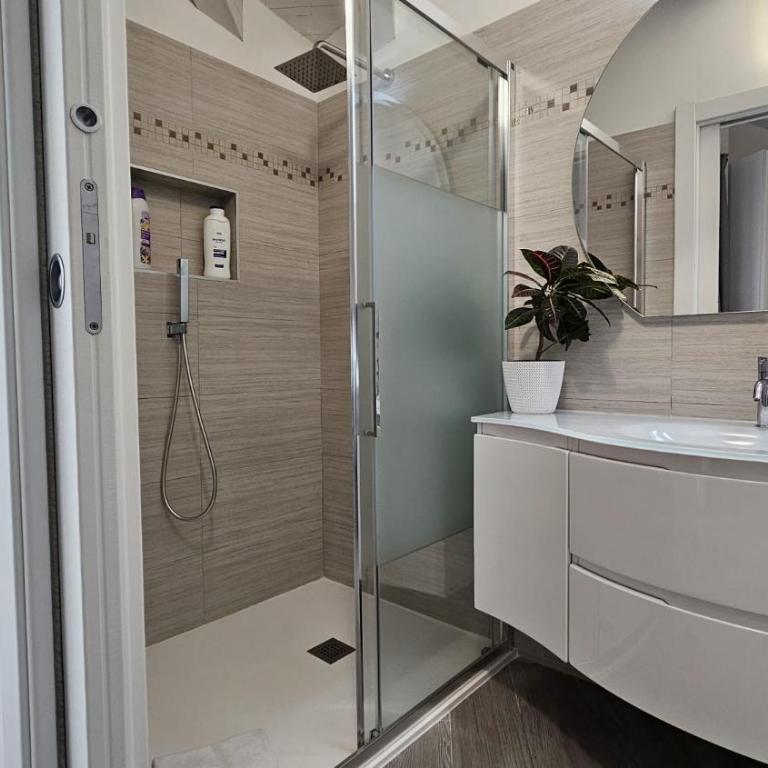 Chalet Deluxe, Villa Joy Verona, Private Chalet with Garden near City Center, Family Friendly, Independent Stay - Superior Chalet - 12