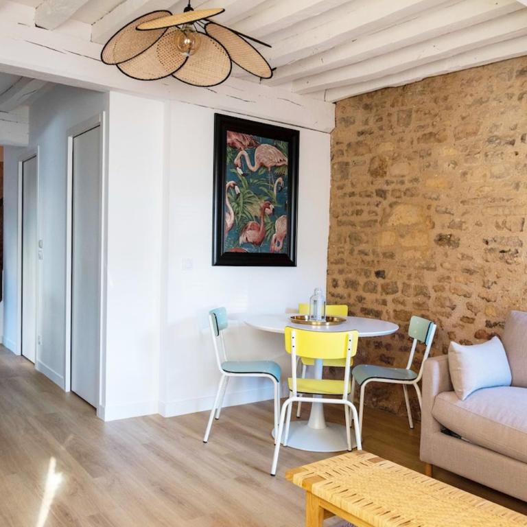 Appart de charme - pierres & cheminée - Vaugueux - Appartement 2 Chambres - 1