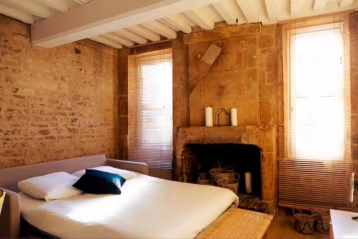 Appart de charme - pierres & cheminée - Vaugueux - Appartement 2 Chambres - 18