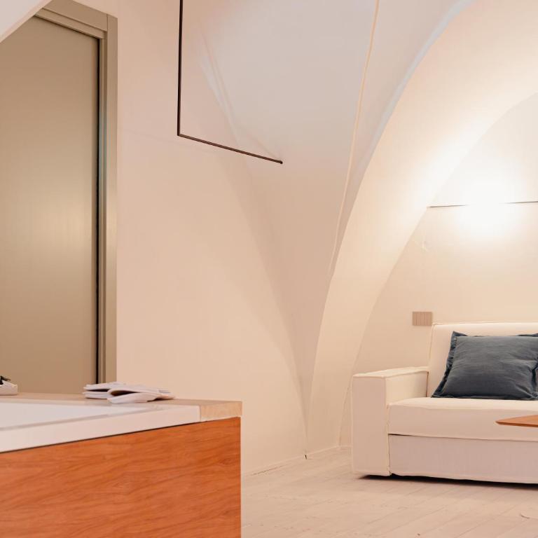 Masseria Eirene - Suite Deluxe con Vasca Idromassaggio - 2