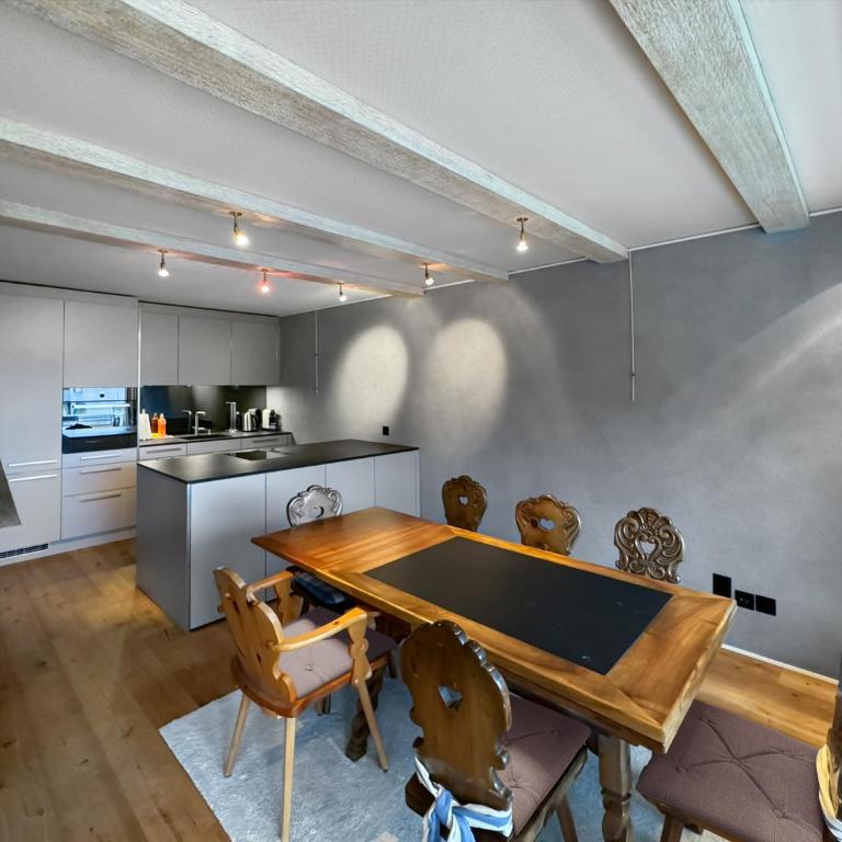 Herrliche 3 Schlafzimmer Wohnung in Davos zentral & exklusiv - Apartment mit 3 Schlafzimmern - 4