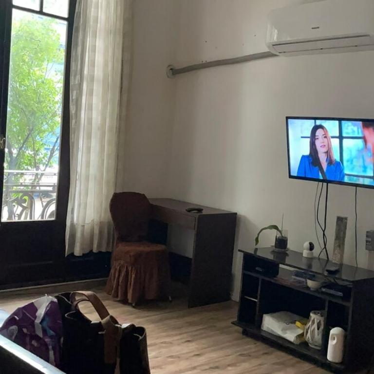 Bed in a room 2 blocks from Tres Cruces and PB - Three-Bedroom Apartment - 9