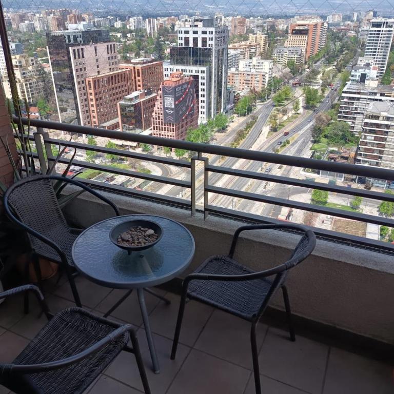 En Escuela Militar, Depto de 2 Dormitorios - Two-Bedroom Apartment - 11