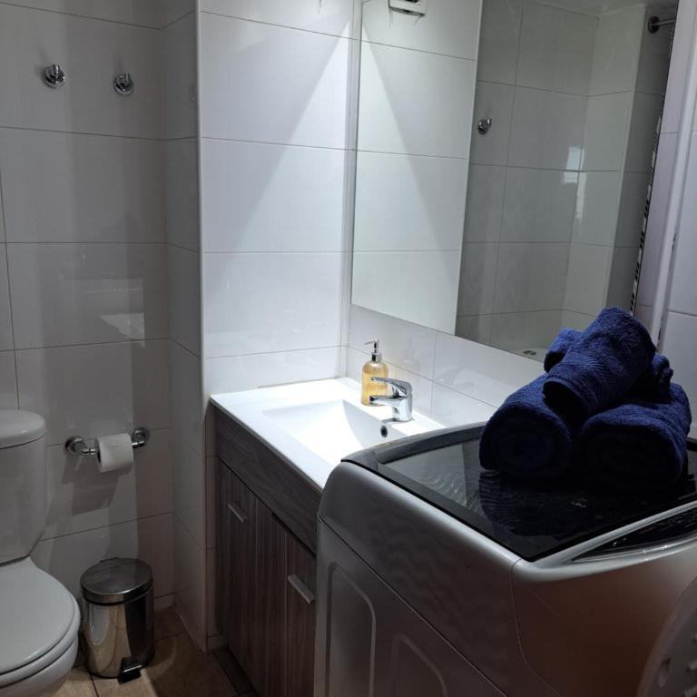 En Escuela Militar, Depto de 2 Dormitorios - Two-Bedroom Apartment - 10