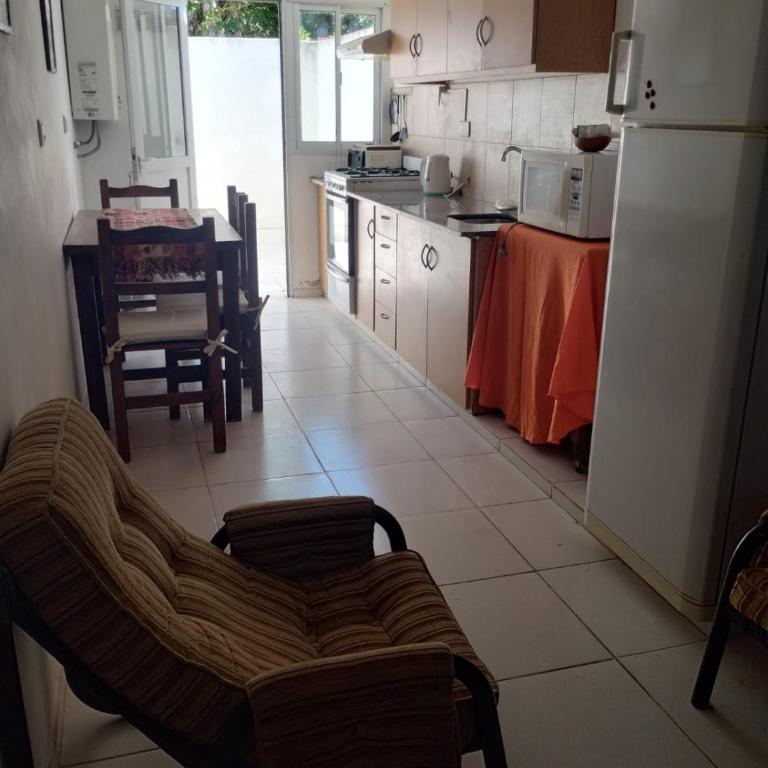 Departamento céntrico con cochera - Apartamento de 2 dormitorios - 10