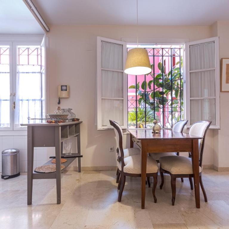 Lirio de Sevilla Apartment with a pool in the old town - Two-Bedroom Apartment - 14