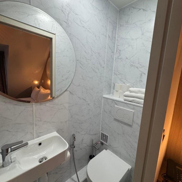 Hôtel Montmartre - Nouvellement Rénové - Chambre Double Standard - 4