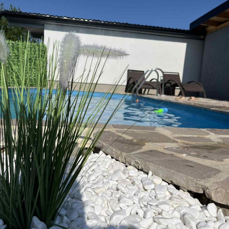 Apartment Lane - Two-Bedroom Villa - 4