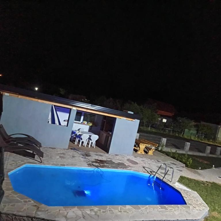 Apartment Lane - Two-Bedroom Villa - 3