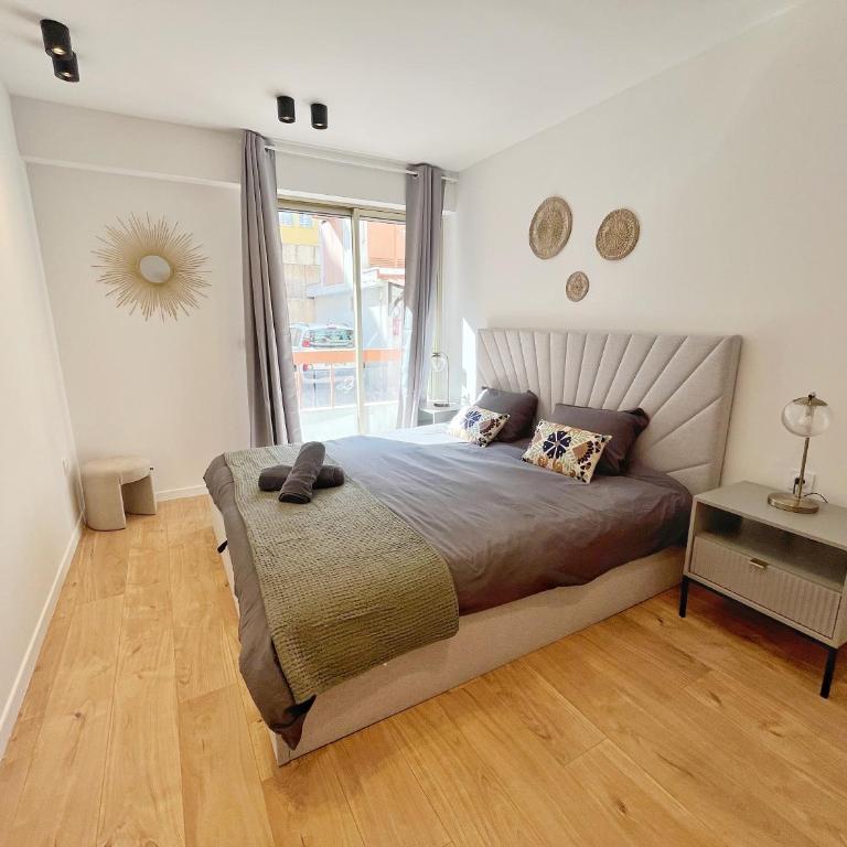 Ref 127 - 3 Pièces 2 chambres Nice Port - Appartement 2 Chambres - 20