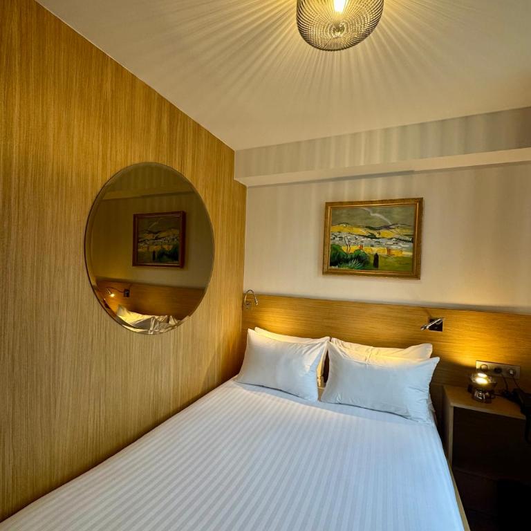 Hôtel Montmartre - Nouvellement Rénové - Petit Studio (2 Adultes) - 6
