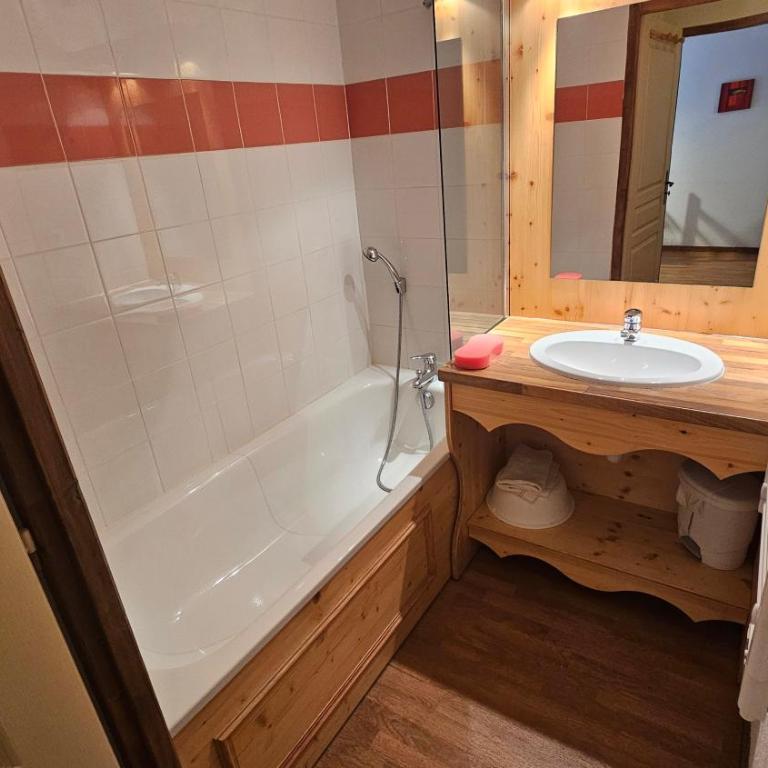 Orelle 3 Vallées - 2 pièces 3 personnes - Appartement 1 Chambre - 8