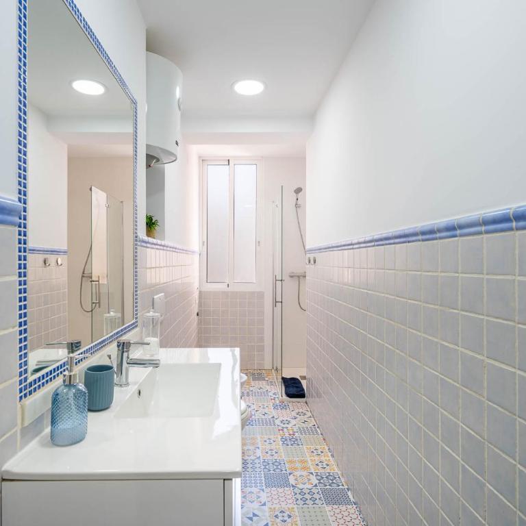 Apartamento Céntrico a 12 minutos de la playa - Apartamento de 2 dormitorios - 40