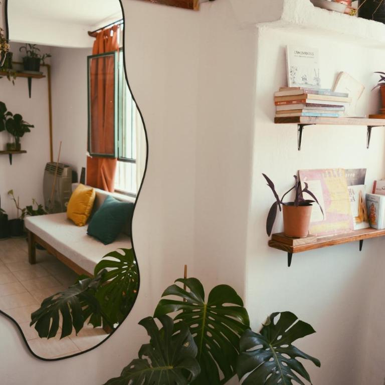 Casa tranquila en la zona más turistica de Güemes - Casa de 4 dormitorios - 6