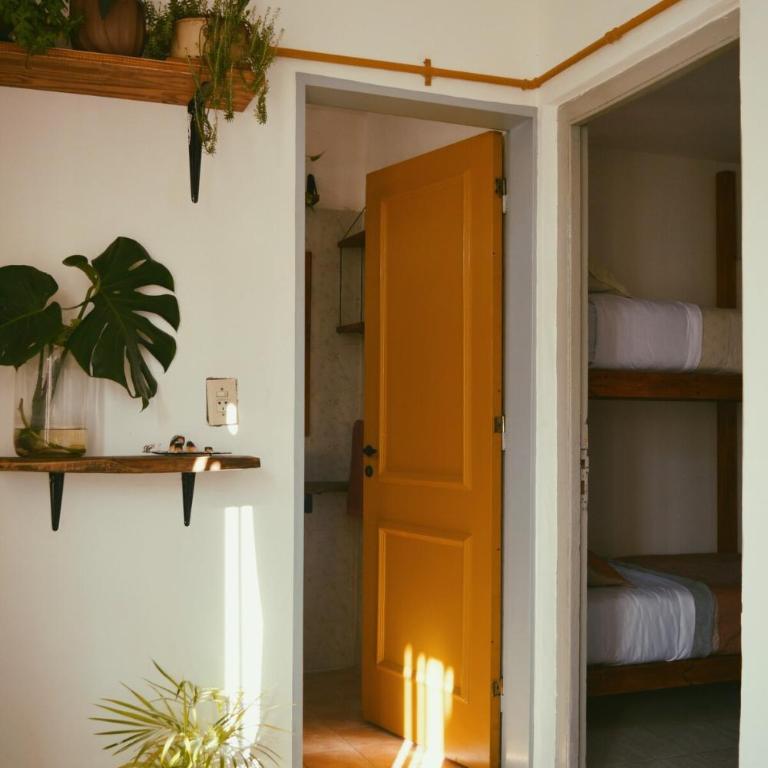 Casa tranquila en la zona más turistica de Güemes - Casa de 4 dormitorios - 9
