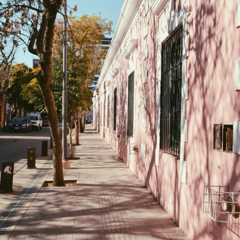 Casa tranquila en la zona más turistica de Güemes - Casa de 4 dormitorios - 16
