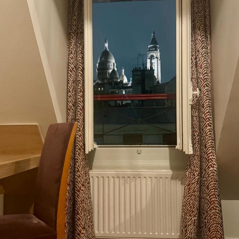 Hôtel Montmartre - Nouvellement Rénové - Grand Studio (2 Adultes) - 2