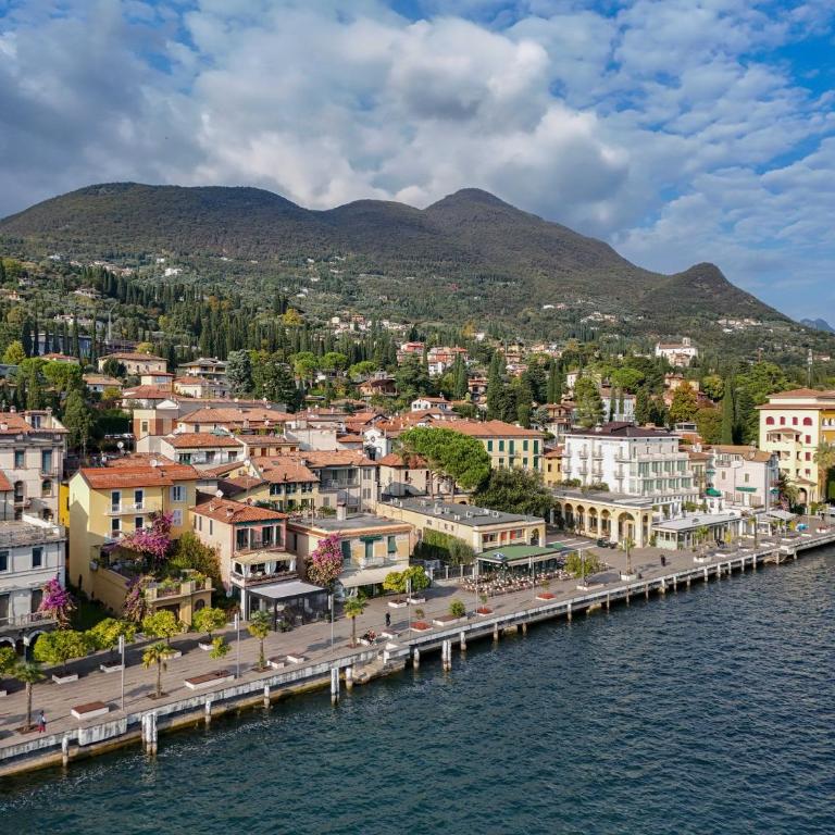 MGH - Lake View Terrace Gardone - Appartamento con Vista Lago - 42