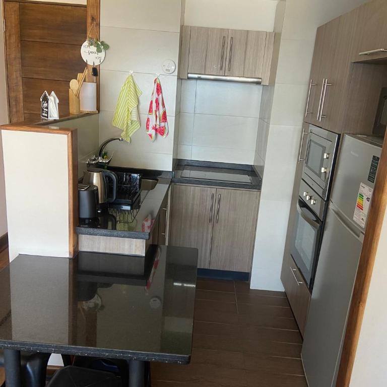 Hermoso departamento en Costa de Montemar, Concón -las piscinas sólo se pueden usar en arriendos sobre 15 días - Two-Bedroom Apartment with Terrace and Sea View - 9