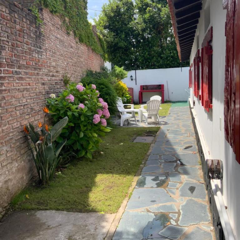 Complejo Quimey No se alquila a jóvenes y se reserva con el 30 porciento del total mediante depósito bancario - Two-Bedroom House - 7