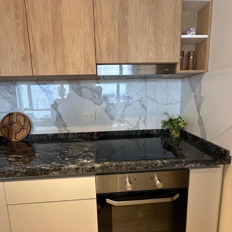 Centrico Moderno y funcional - Apartamento Familiar de 2 dormitorios con vistas - 11