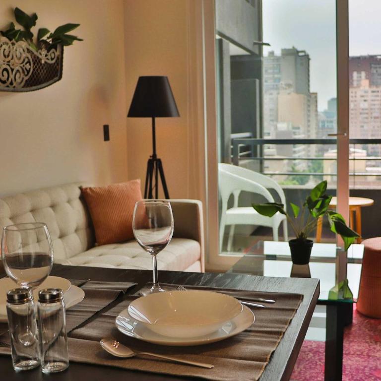 HOM I Wifi Piscina Parking Cowork Metro Almagro - Apartment - 2